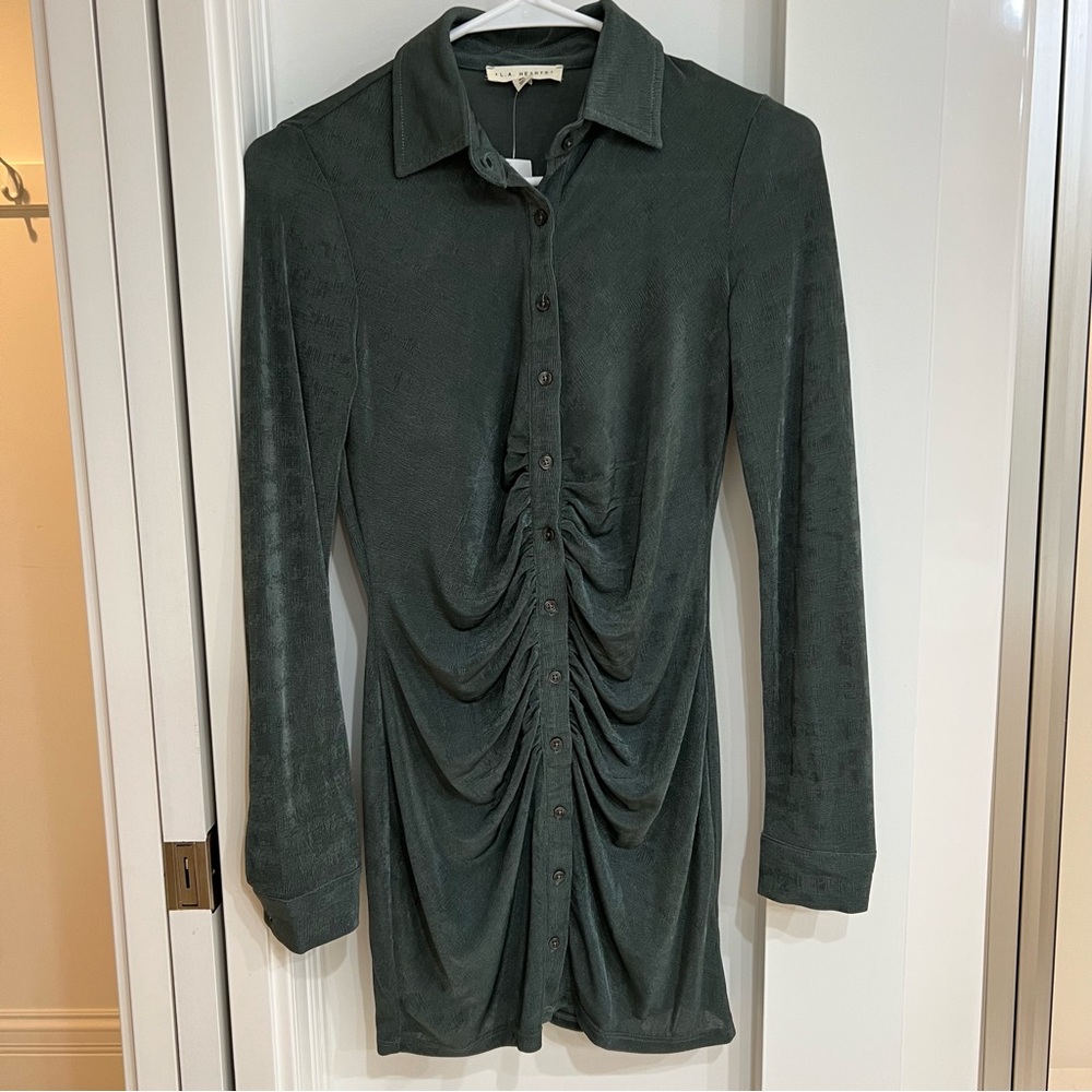 BNWT LA Hearts Long Sleeve Button Front Dress